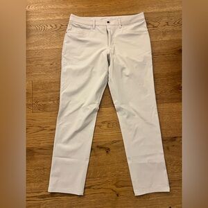 Lululemon Athletica Men's ABC classic fit pants